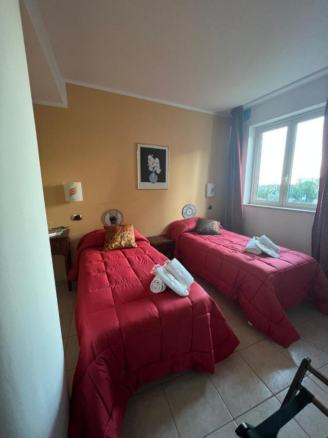 Carlo V - Holiday Rooms Porto Empedocle Exterior photo