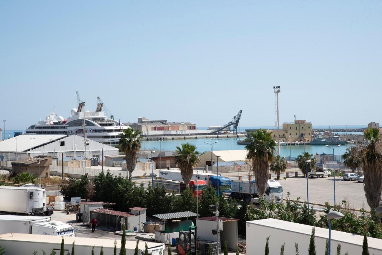 Carlo V - Holiday Rooms Porto Empedocle Exterior photo
